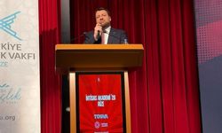 Tera Holding Başkanı Emre Tezmen Rize'de Gençlerle Buluştu