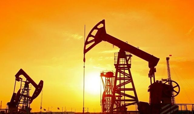 Brent petrolün varil fiyatı 97,77 dolardan işlem görüyor