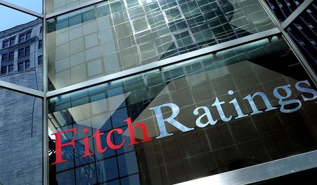 Fitch ABD'nin kredi notunu teyit etti