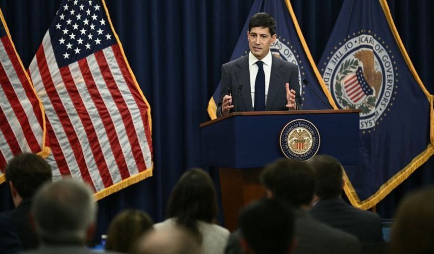 Fed Başkanı Warsh: Yapay zeka enflasyonist olmayabilir