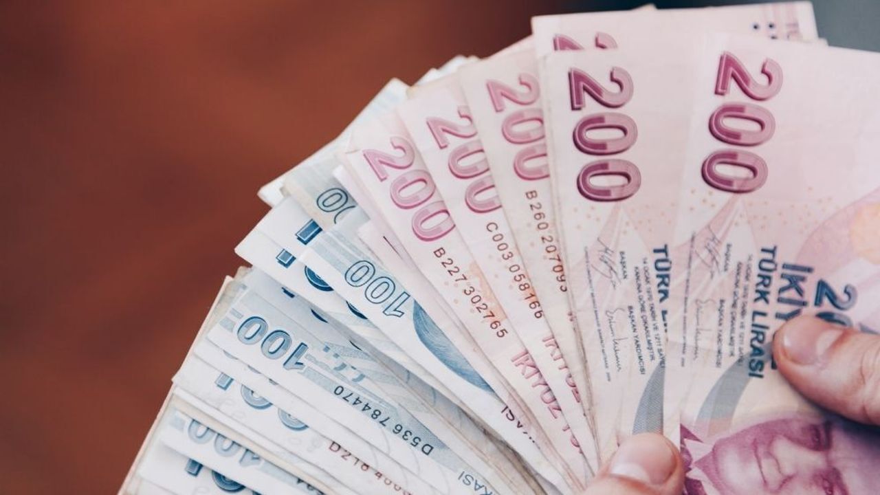 'En düşük emekli maaşı yoksulluk sınırının üzerine çıkarılmalı'