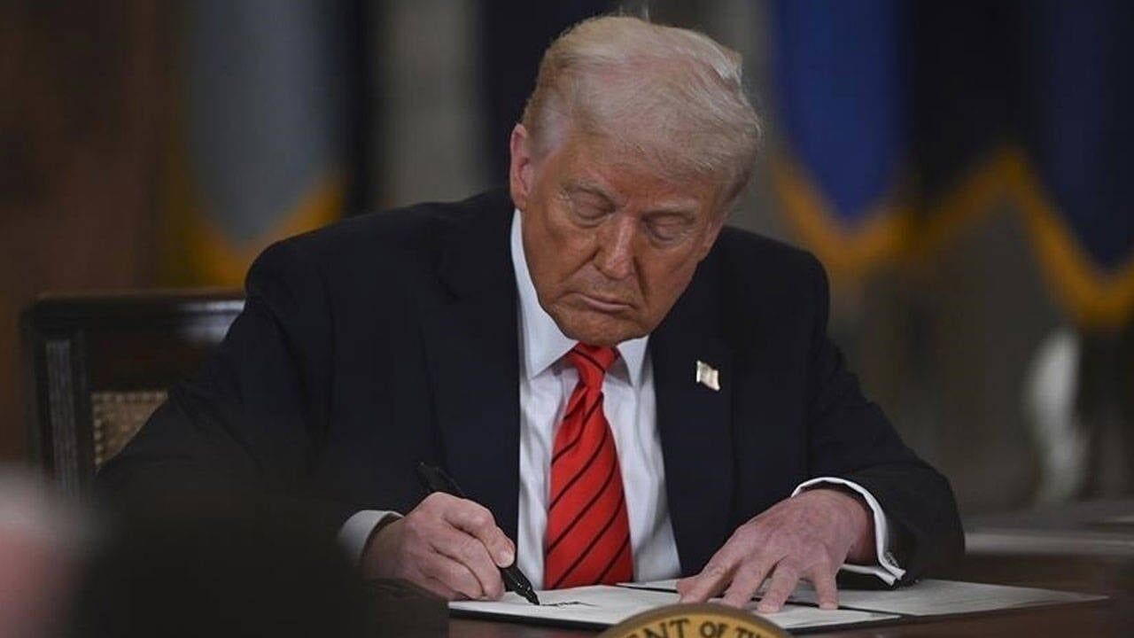 Trump, yapay zekaya ilişkin kararname imzaladı